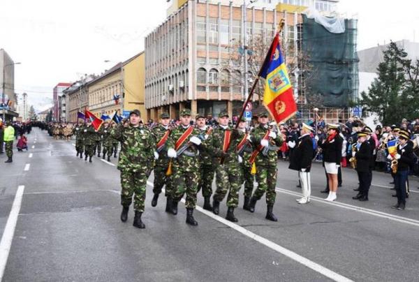 1-decembrie-este-data-la-care-marea-adunare-de-la-alba-iulia-voteaza-unirea-transilvaniei-cu-romania-creandu-se-un-singur-stat-national010_57813