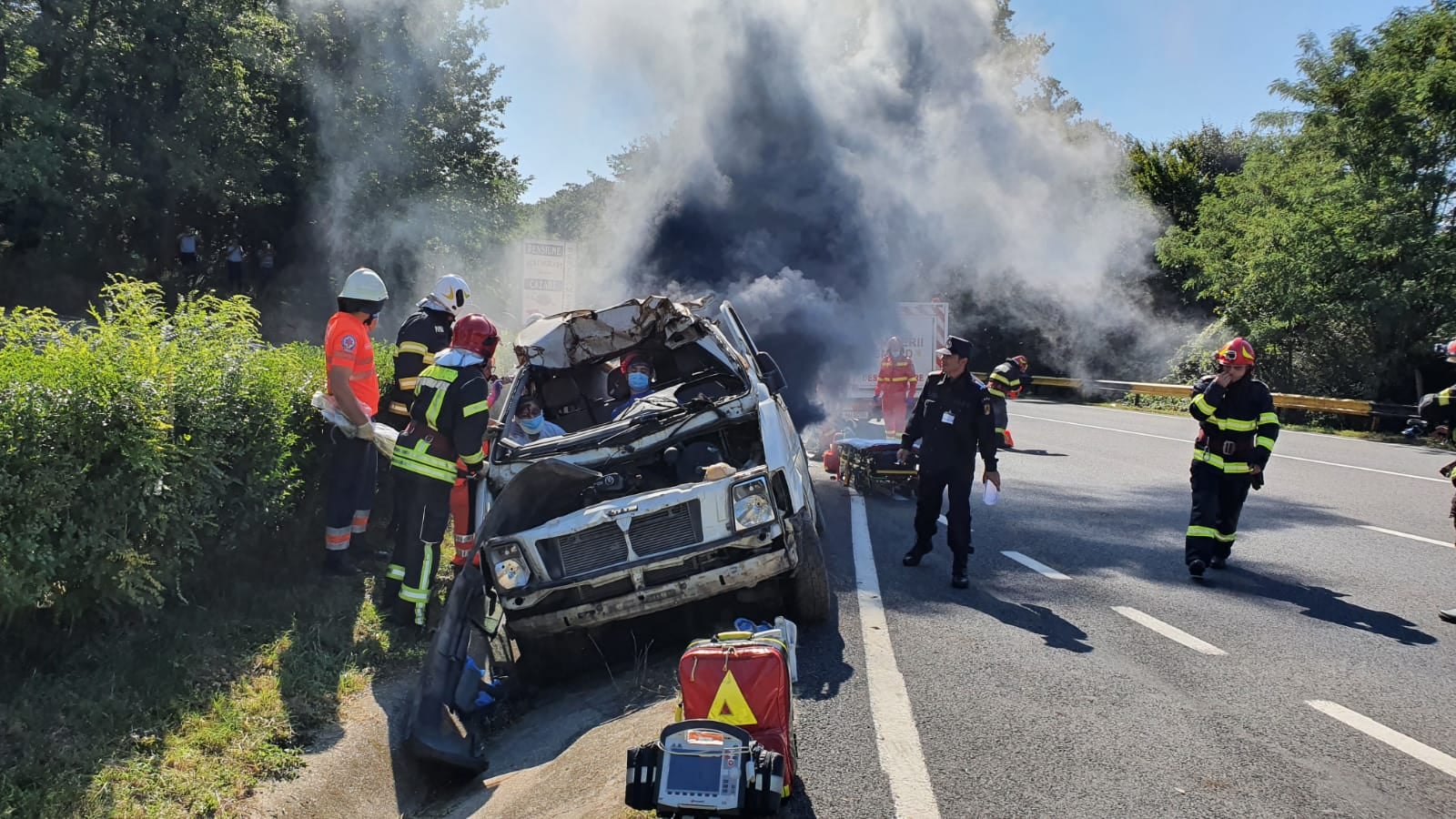 Accident grav cu victime pe DN 1F. Intervenție profesionistă a celor de la ISU Sălaj. SIMULARE