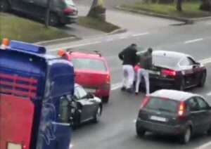 Screenshot_20211219_190726-e1639933683174