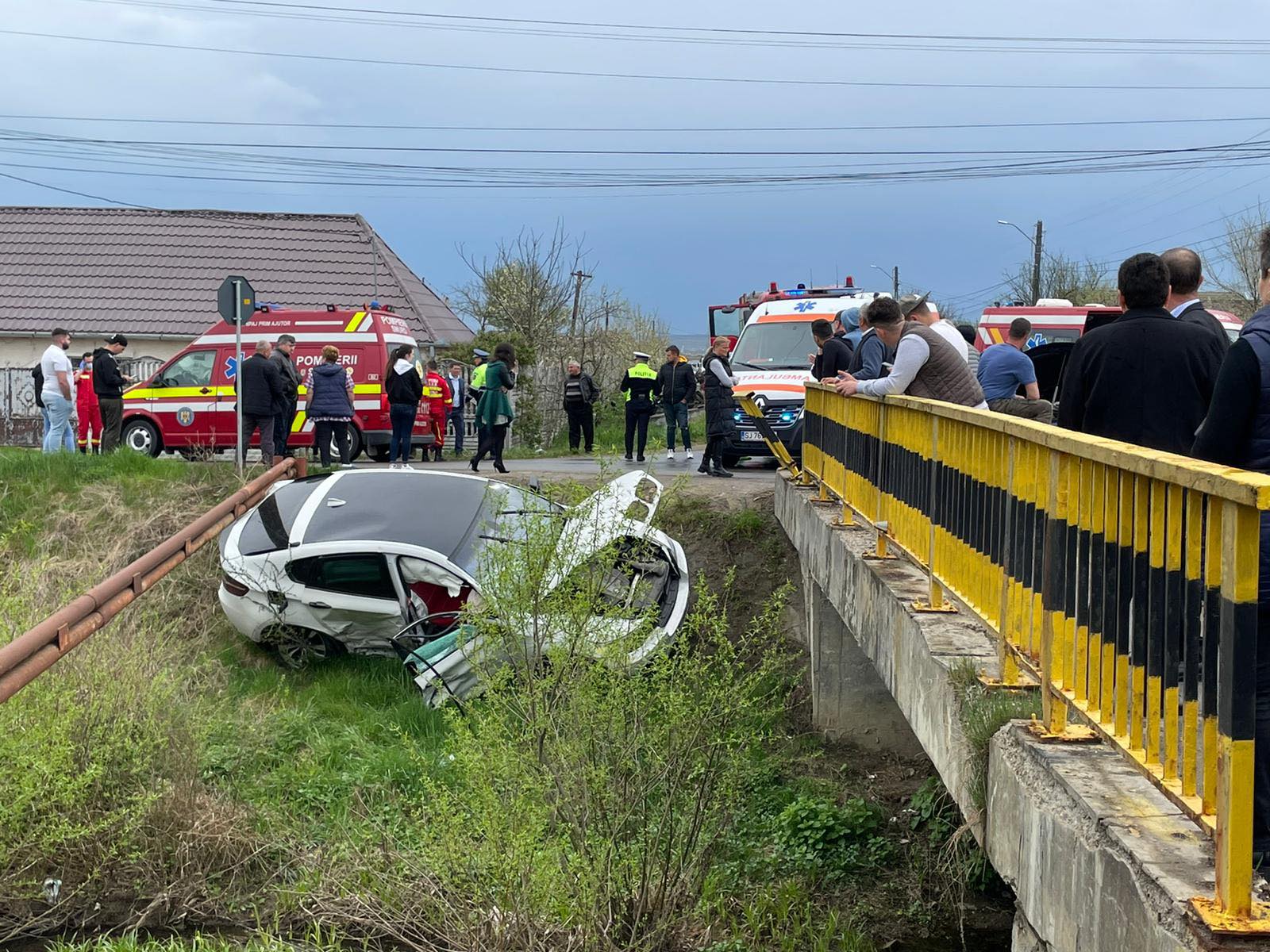 Accident grav la Bobota. Traficul este blocat