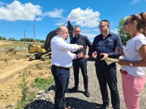 293533974_413146860852907_5407956220808616935_n