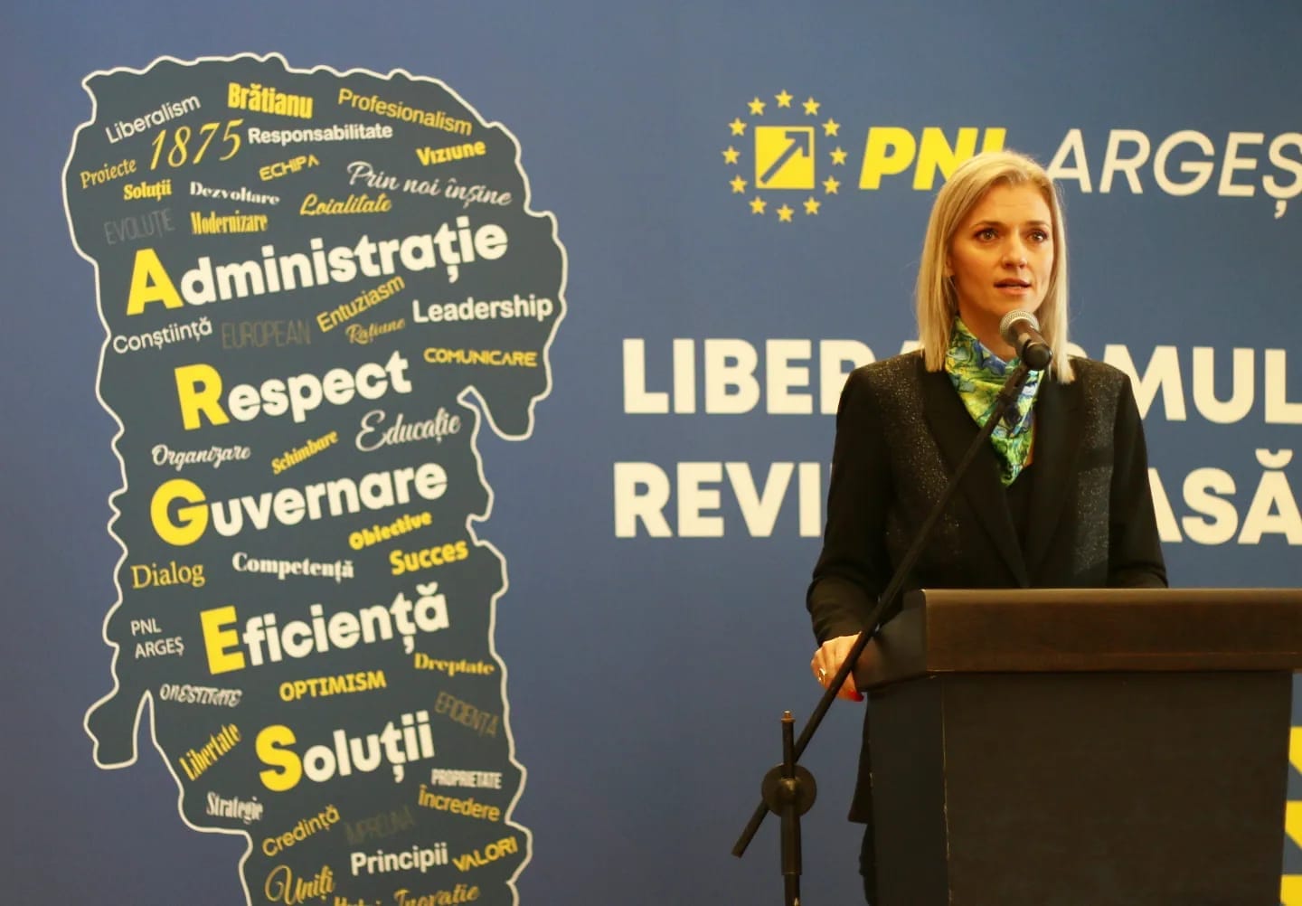 PNL vrea mai multe femei în politica românească