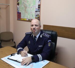 98f825dc-f4f5-4c45-bdd1-1cf1c935df25