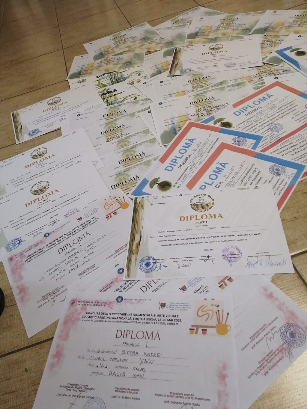 37285516-da4e-4ff1-80b3-b3a434c2c7f8