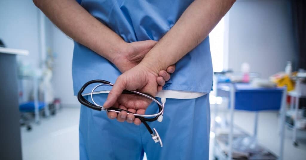 NDc0OTk5YTI0YWM2NGU2ODNmZmRlY2QxNTgzOTA=.thumb