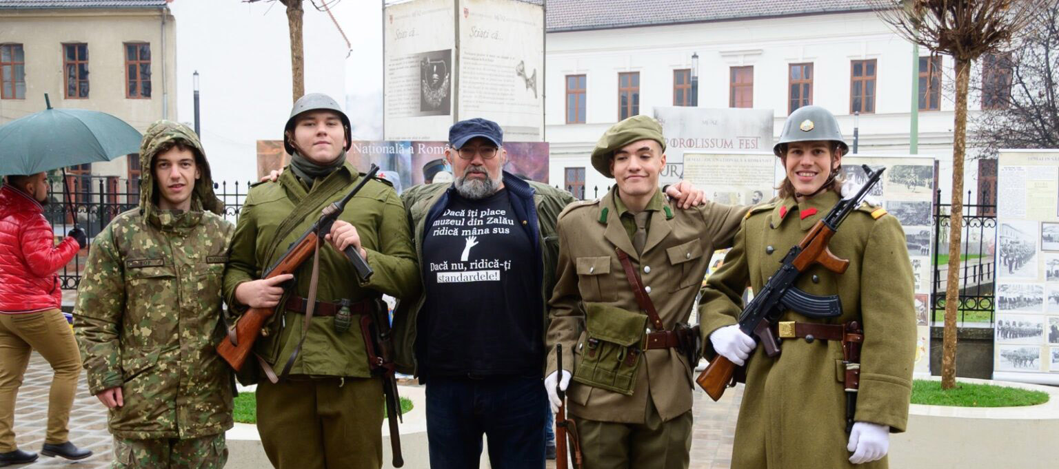 Pasiune și acțiune: Bogdan Gurău, tânărul care repune în valoare uniformele militare vechi