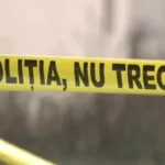 Fetiță de doi ani, transportată la spital după ce a căzut de la etajul doi al unui bloc din Zalău
