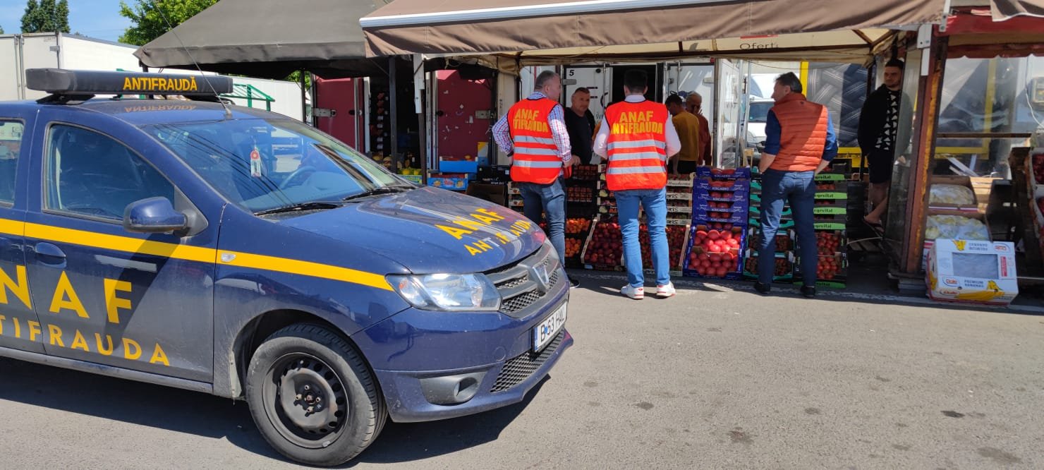 Inspectorii ANAF vor avea dreptul să poarte arme în timpul controalelor