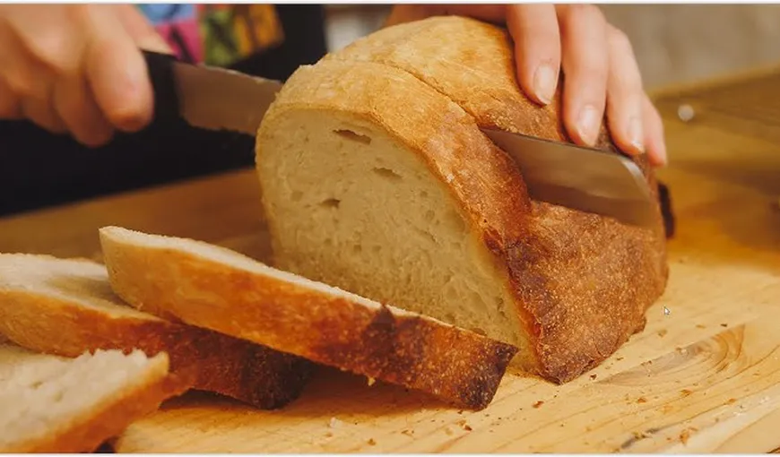 Pâinea, cel mai periculos aliment din dieta românilor. Tu cât de des o consumi?