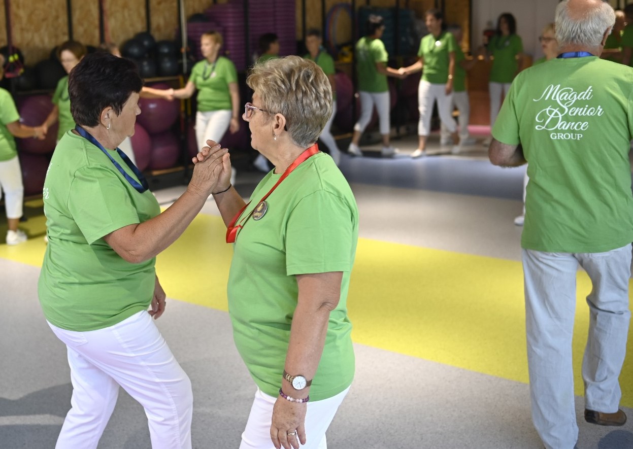 Veste excelentă! Din octombrie, clase de fitness seniori la Aquarel Zalău, alături de Magda Bako