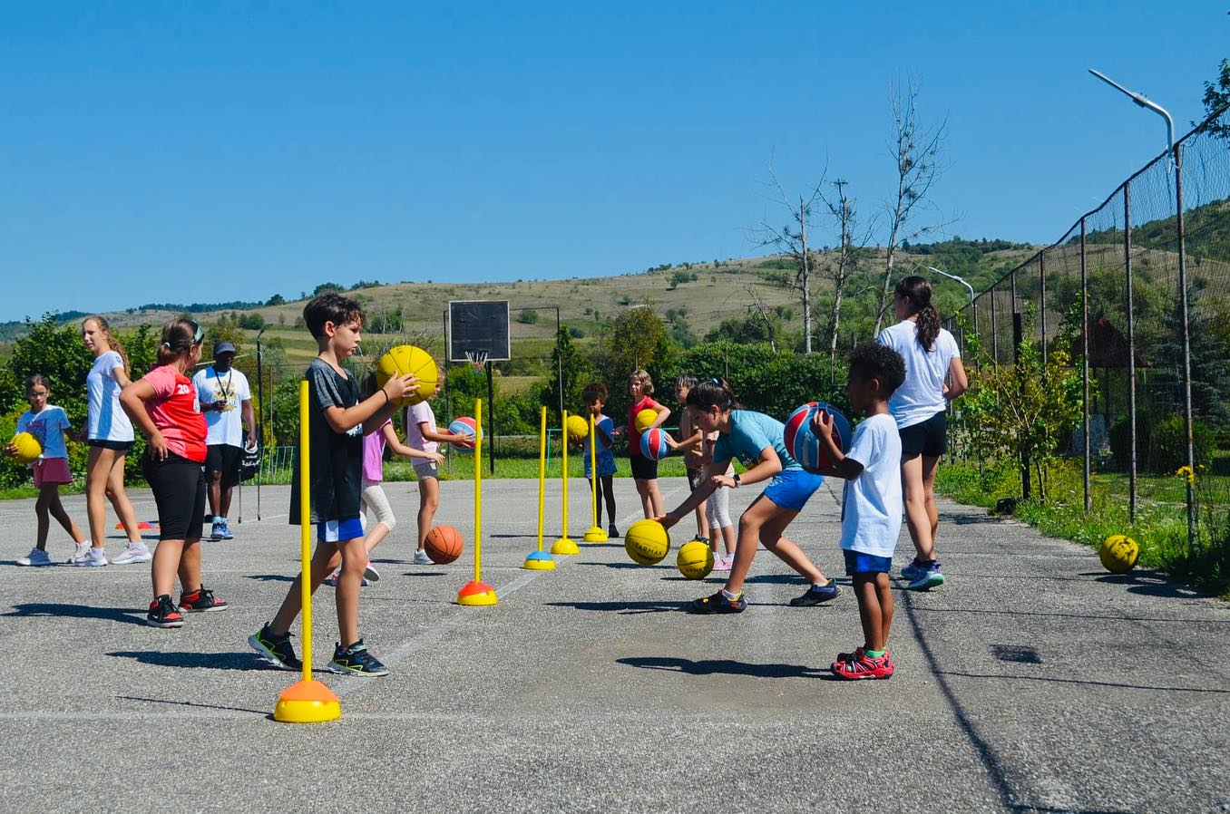 Consiliul Județean Sălaj susține 119 proiecte pentru sport, tineret și recreere.