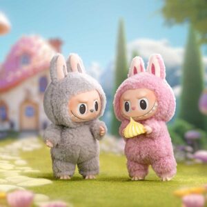 Fenomenul Labubu: păpușa care a adus miliarde în Asia începe să prindă teren și în Sălaj