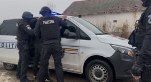 195cf27f-0756-47f6-a6d9-077fbe9d7b21