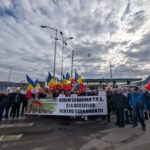 Protest AUR la Zalău: “Vin birurile și zapcii peste noi!”