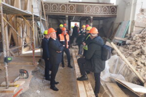 Ministrul Culturii, vizită surpriză la Cehu Silvaniei. Mobilizare pentru salvarea Bisericii Reformate  