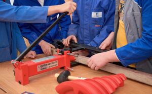 michelin-finalizat-treia-etap-de-dezvoltare-programului-de-nvmnt-dual-din-zalu0_67350