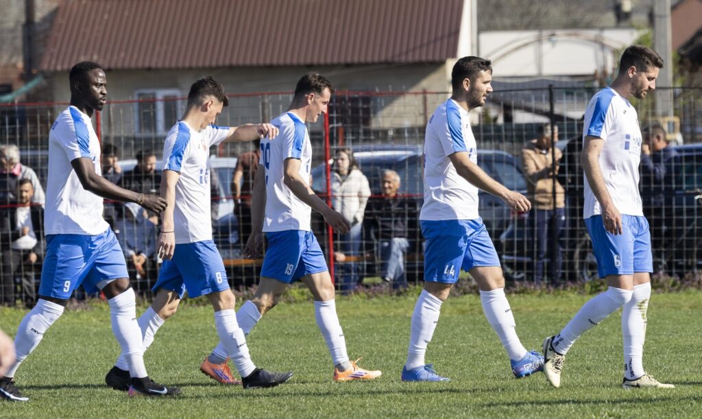 667753113_1599497445514964_539262675049963267_n