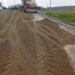 Lucrări de întreținere și pregătire pentru asfaltare pe mai multe străzi din Zalău