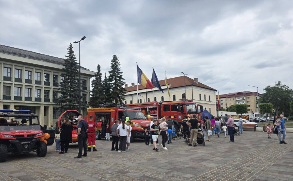 Zâmbet şi siguranţă: Cum au petrecut copiii din Sălaj de 1 Iunie, alături de polițiști, jandarmi și pompieri