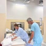 Spitalul Judeţean scoate la lumină oamenii din spatele halatelor