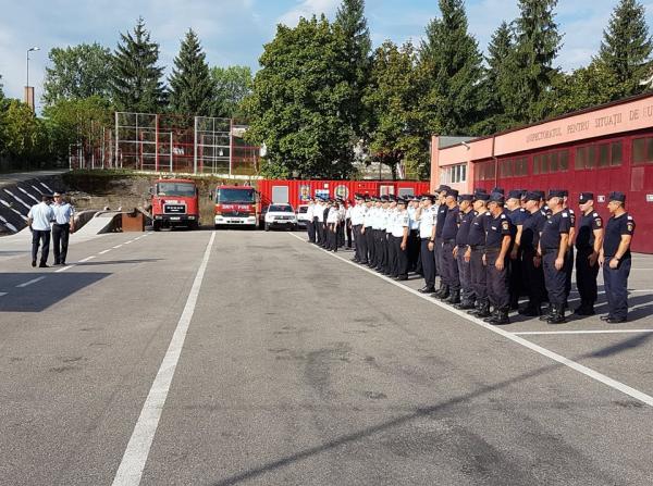 52 de angajati ai ISU Salaj  au fost avansati in cadru festiv in gradul urmator, la termen