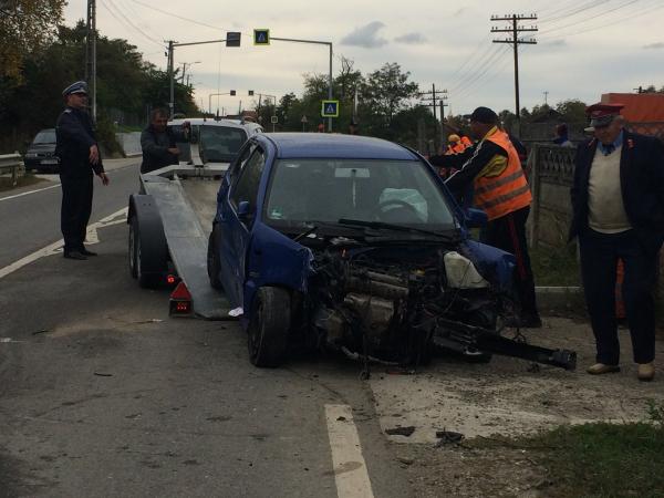 accident-teribil-intre-un-ford-si-un-volkswagen-la-mirsid2_57115