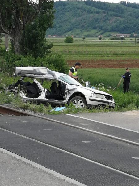 Accidentul ingrozitor in care au murit patru tinere, in masina lovita de tren la Jibou in luna mai 2018, a avut loc din cauza soferitei Sandra Ungur