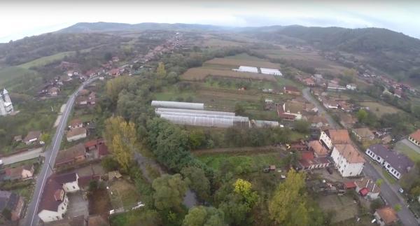 Agricultura si-a gasit fagasul firesc,  locuitorii tind spre traiul din urban