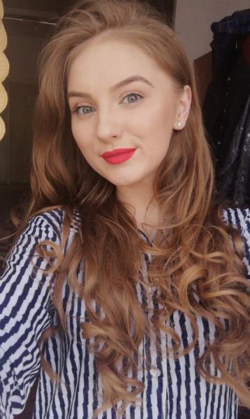 alexandra-antal-din-virsolt-are-doar-17-ani-si-este-deja-printre-cei-mai-buni-interpreti-de-folclor0_59530