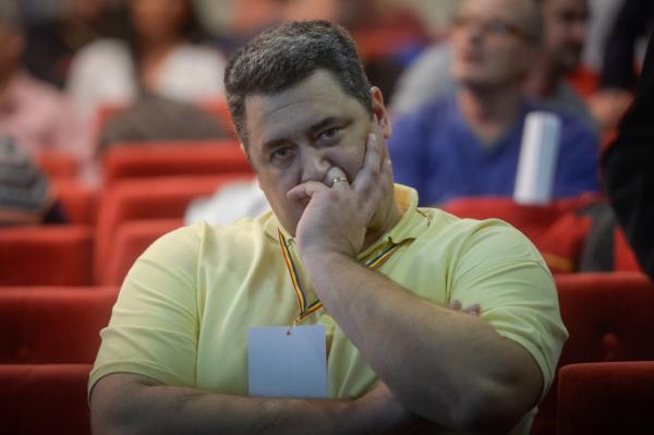 alexandru-dedu-castigat-un-nou-mandat-in-fruntea-handbalului-din-romania0_58812