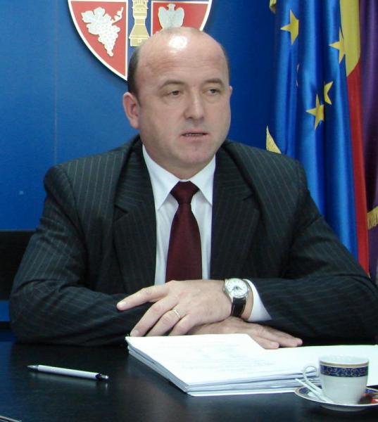 atop-il-va-include-pe-noul-subprefect-alexandru-vegh05_54982