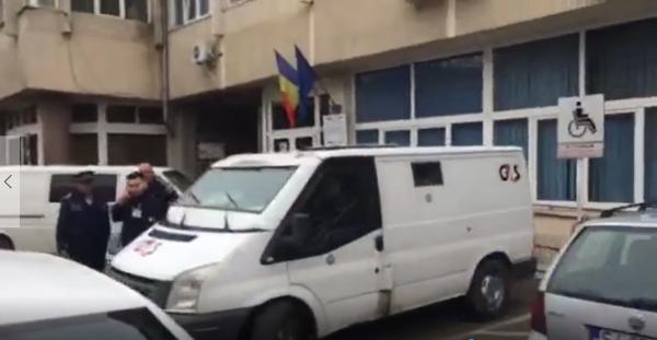 bieii-de-la-g4s-parcheaz-pe-locul-destinat-persoanelor-cu-handicap3_54666