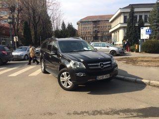 bolidul-fost-parcat-confortabil-pe-zebra0_54632