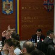 bugetarilor-politici-le-au-crescut-consistent-salariile-in-primavara-iar-de-la-1-iulie-vine-cu-bani-pentru-ei-si-legea-salarizarii03_55886