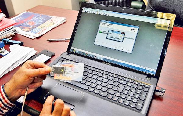 cardurile-de-sanatate-au-inceput-sa-expire08_59664