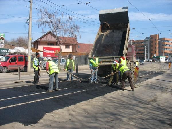 citadin-poate-produce-de-acum-40-de-tone-de-asfalt-pe-ora01_59459