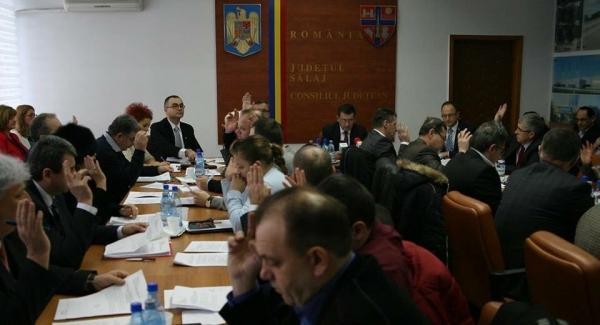 consiliul-judetean-imparte-primariilor-salajene-aproape-doua-milioane-de-lei-pentru-investitii-si-plata-datoriilor06_57415