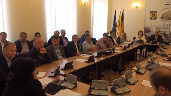 Consiliul Local Zalau – discutii legate de modul cum se comunica acordarea de despagubiri in urma grindinei din Mai