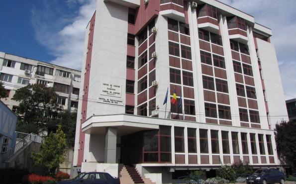 curtea-de-conturi-spune-ca-in-zalau-se-fac-asfaltari-de-mantuiala01_59467