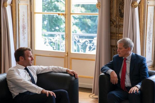 Dacian Ciolos a discutat cu presedintele Frantei, Macron despre echiapa de comisari europeni