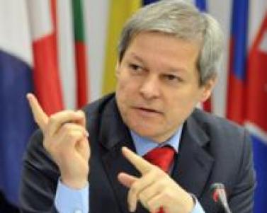 Dacian Ciolos sustine o candidata acuzata de coruptie pentru functia de comisar european