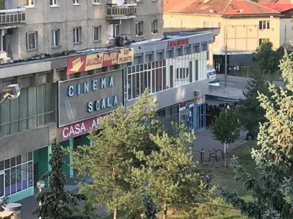 de-la-magazinul-satesc-la-birtul-cu-pacanele02_58155