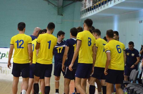 debut-cu-stangul-pentru-acs-volei-municipal0_57025