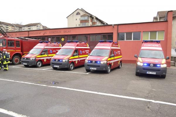 Doua ambulante noi pentru SMURD Salaj