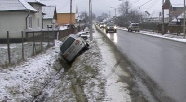 doua-soferitele-au-avut-ghinion-in-weekend-si-au-ajuns-in-sant-fara-sa-fi-baut-doar-au-derapat0_58752