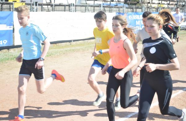 evoluii-sub-ateptri-pentru-sljeni-la-naionalele-de-cros-de-copii-i-juniori0_55030