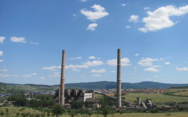 fostul-cet-se-darama-pentru-face-loc-unui-parc-industrial0_59386