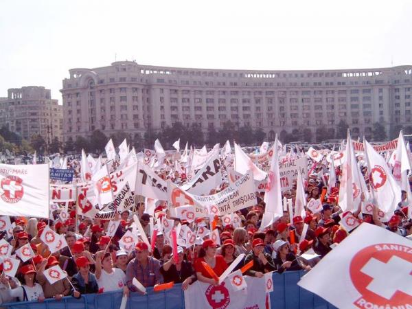 Guvernul României nu îsi respecta angajamentele  pentru cei din sistemul sanitar si asistenta sociala