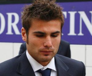 Colectia de haine ”Adrian Mutu”, prezentata la Bucuresti, in sprijinul fotbalistului roman