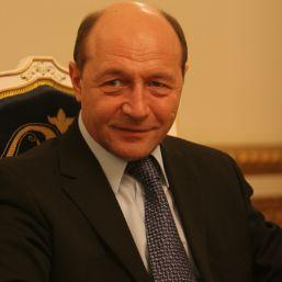 Basescu: Romania nu e in situatia Greciei, dar poate ajunge